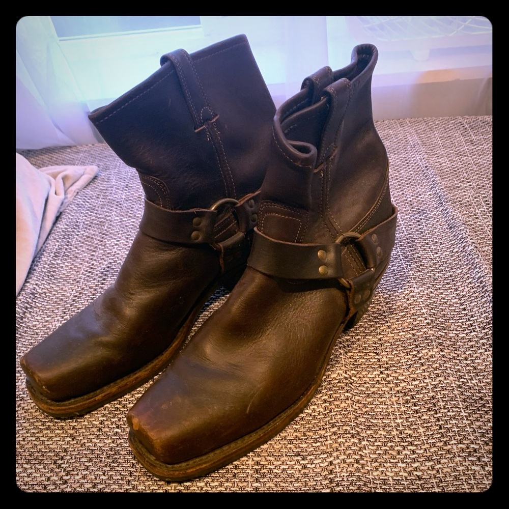 Frye Harness boot 8R size 11 brown